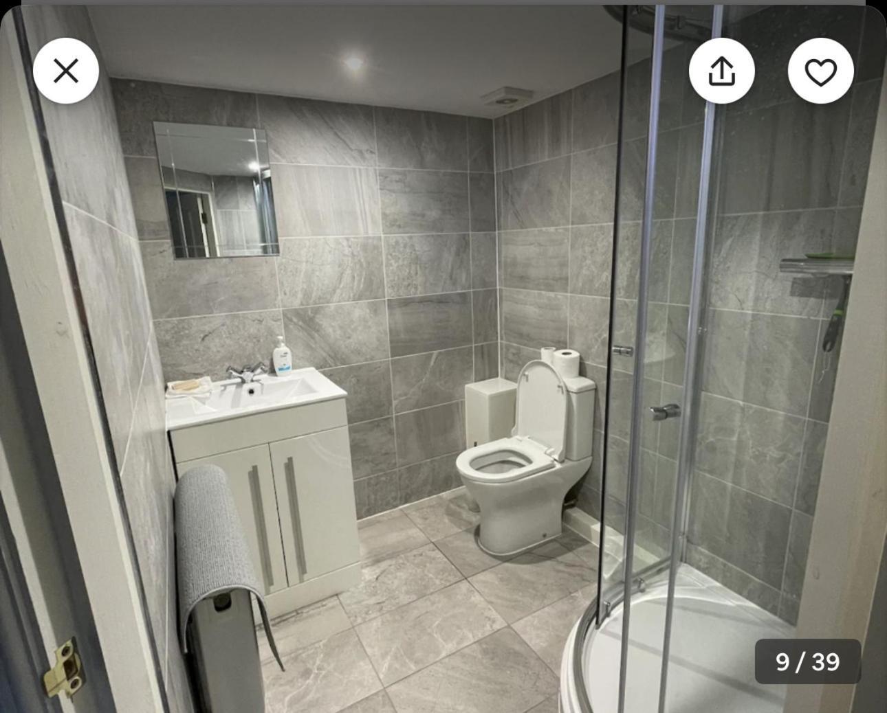 1 Hatton House 2 Bedroom 2 Bathroom Spacious Basement Flat Newark upon Trent Buitenkant foto